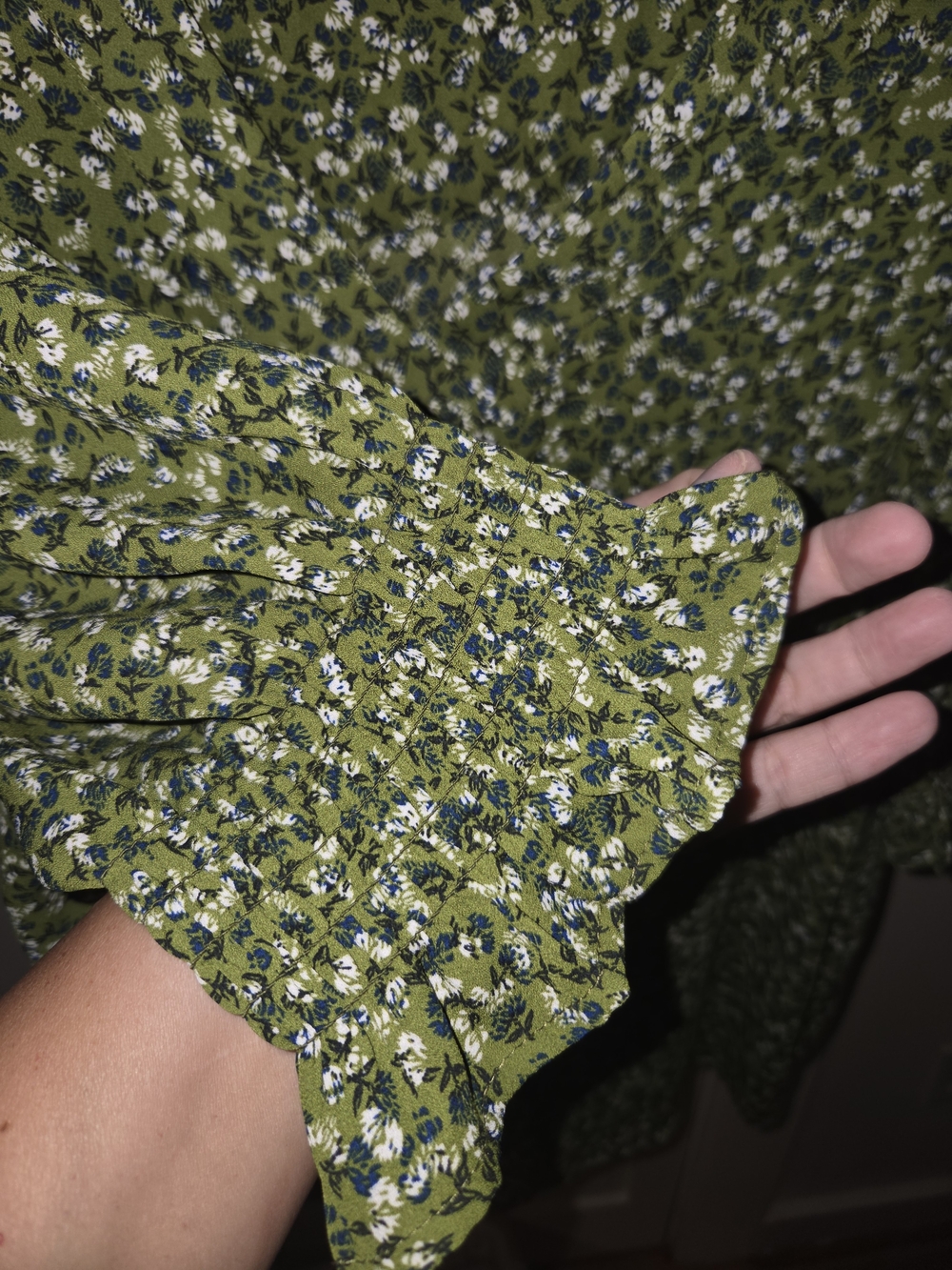 Jones New York Green Floral 3/4  Sleeve Blouse - Picture 3 of 3